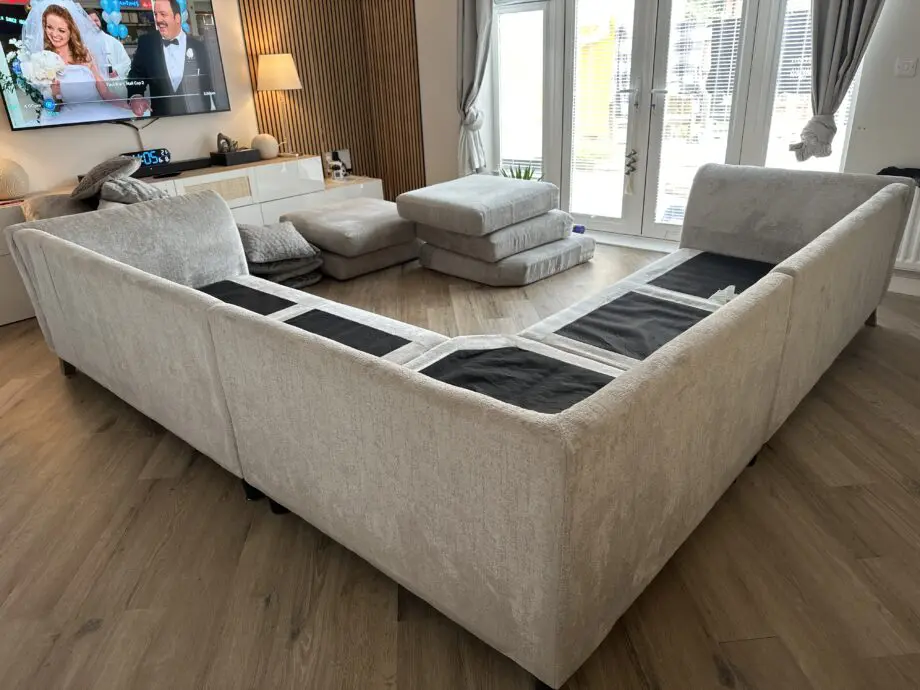 DFS Lawrie Pillow Back 3 Corner 3 Sofa