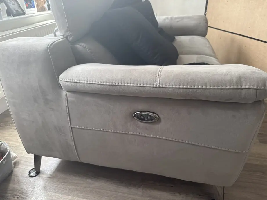 2 x Sofology electric reclining settees