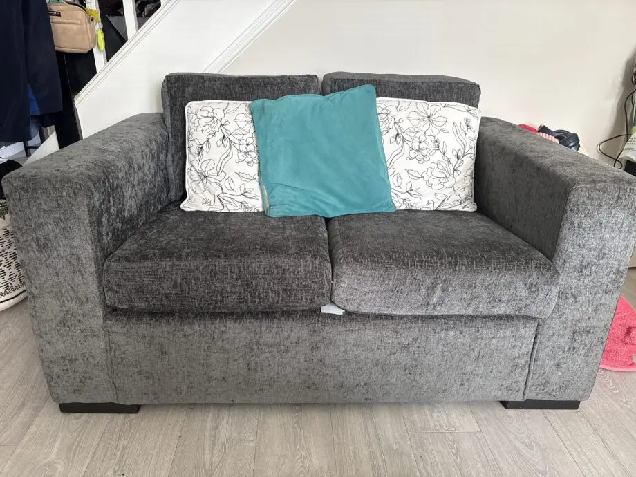 Unknown brand - 2 and 3 seater sofa