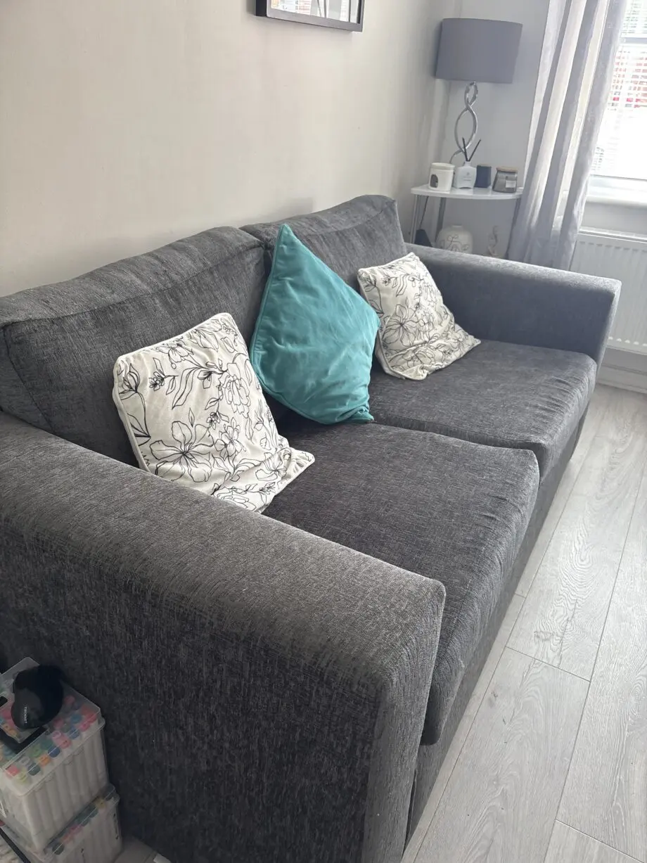 Unknown brand - 2 and 3 seater sofa