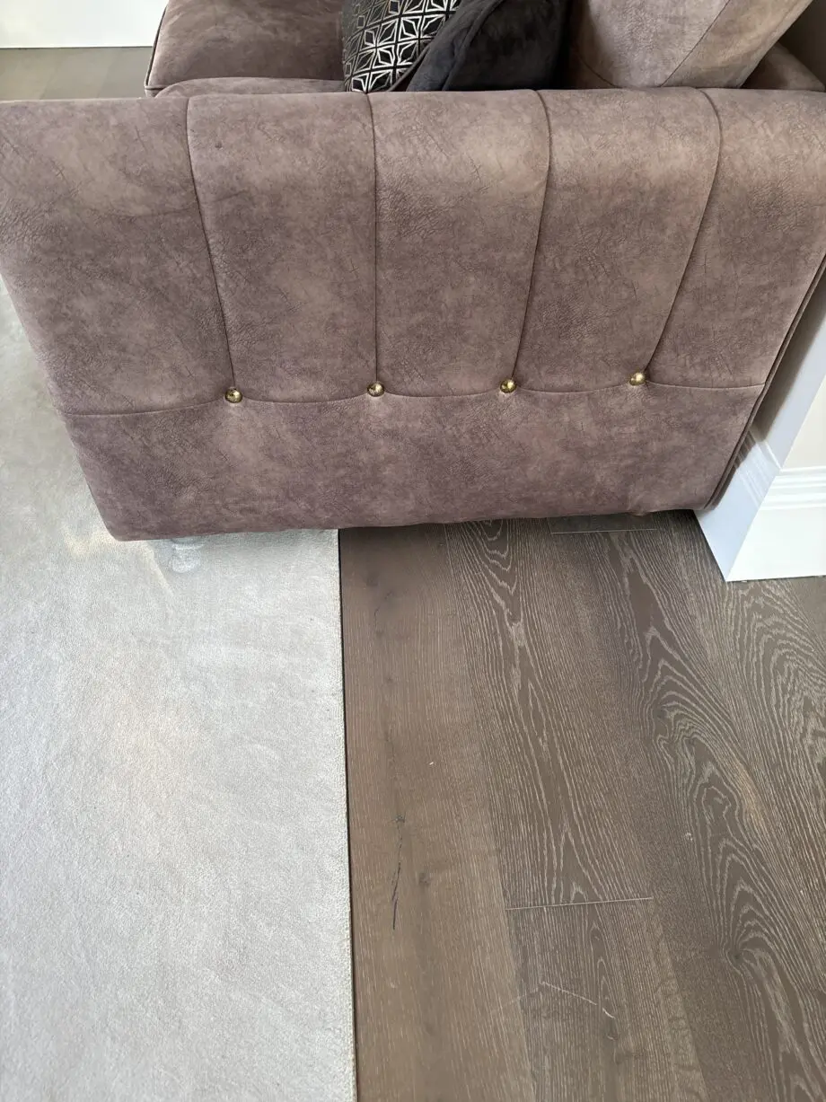 2 immaculate 3 seater sofas, complete with 3 cushions on each sofa. Very clean, golden colour studs, black feet