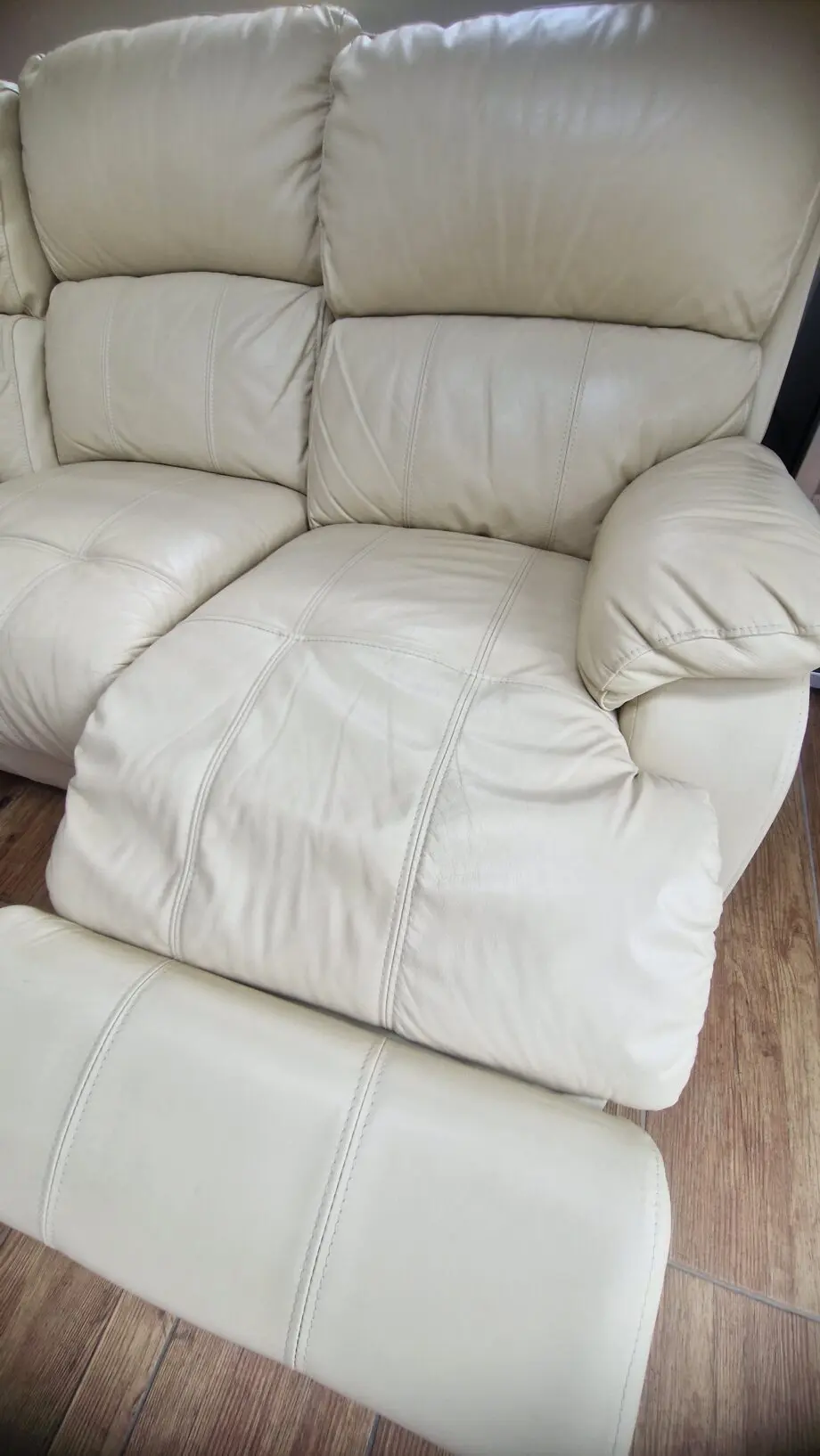 Leather 3 seater electric recliner sofa