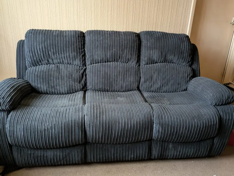 Home life Black Jumbo Cord 2 Piece Recliner Suite