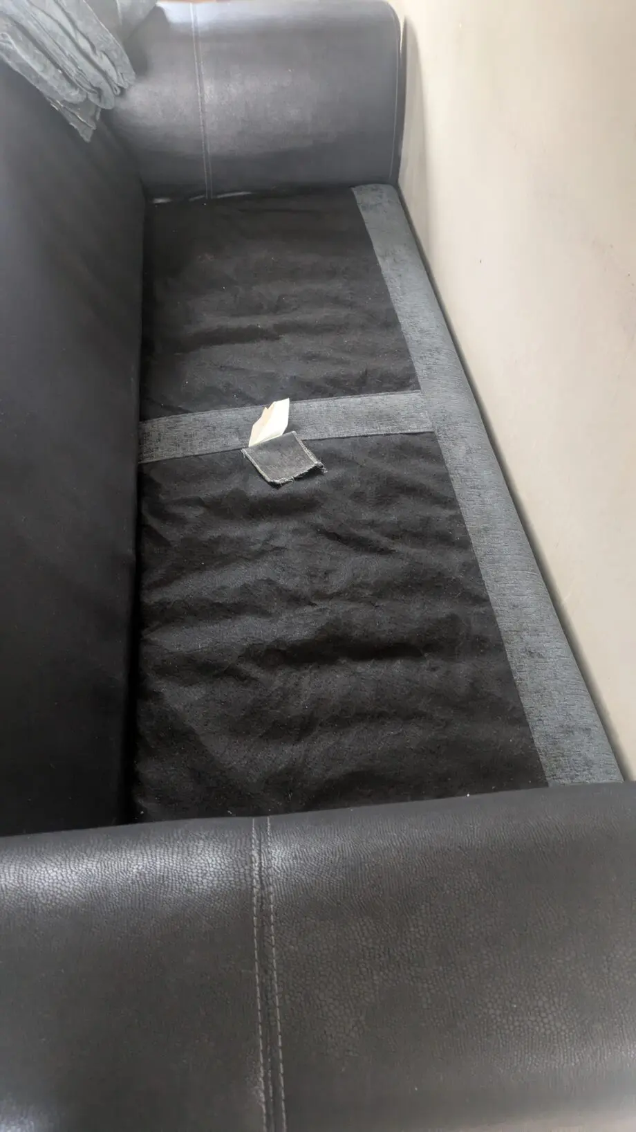 3x2 setter sofa in good condition no rips