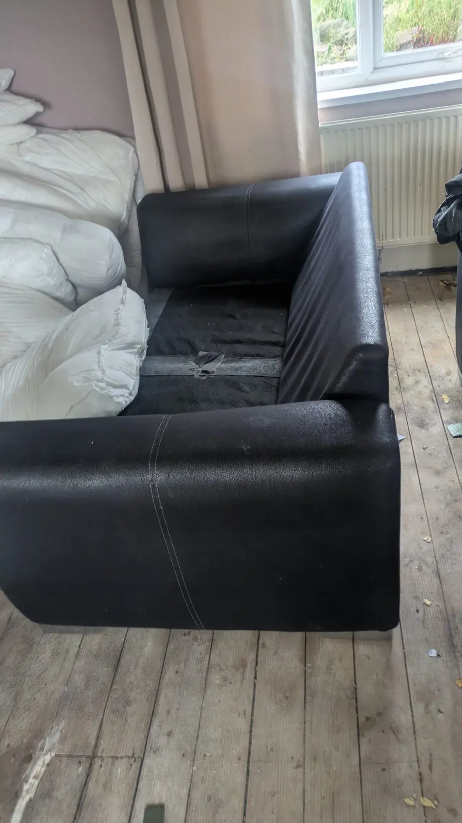 3x2 setter sofa in good condition no rips