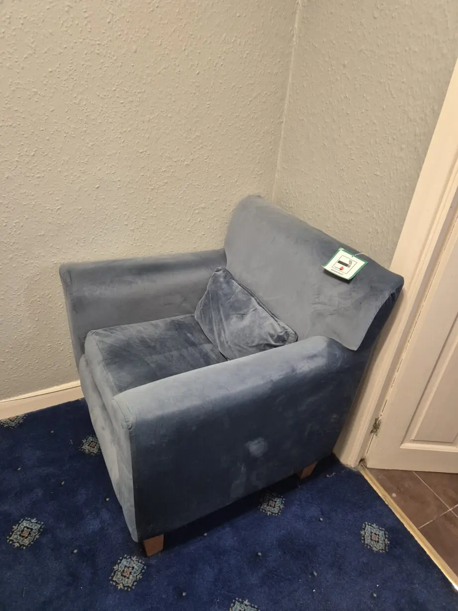 Oak furniture land Blue 3 seater and 2 chairs