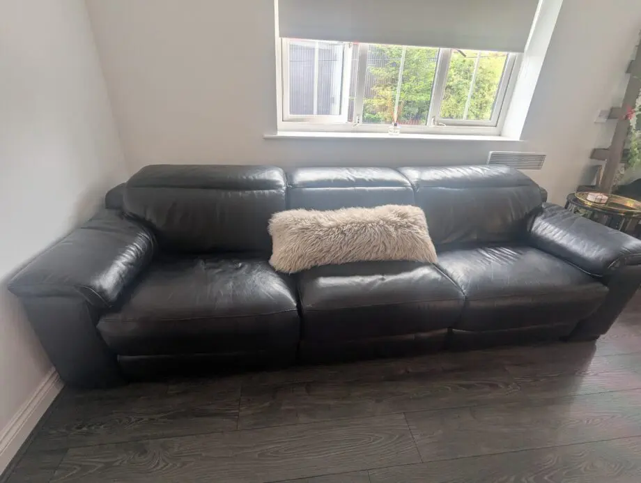 HLT Cinema style electric reclining real leather sofa