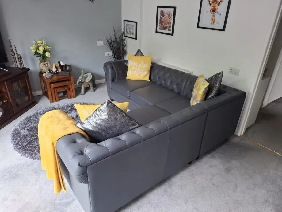Chesterfield style