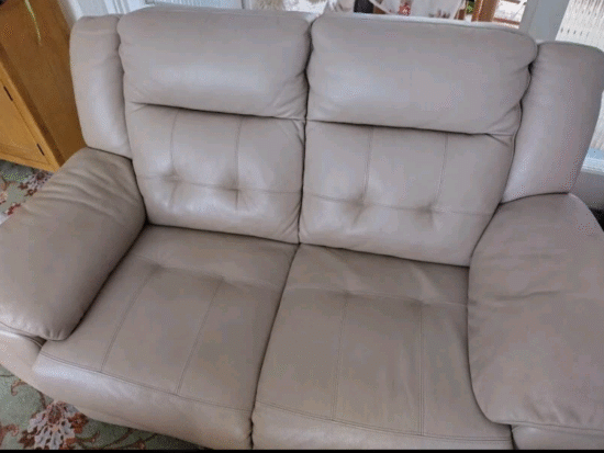 La-z-Boy 2 seater sofa 2021