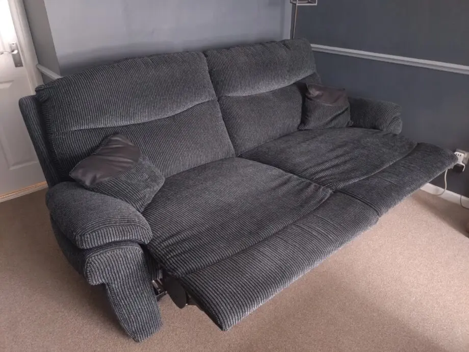 La-z-boy 3 seater recliner and armchair