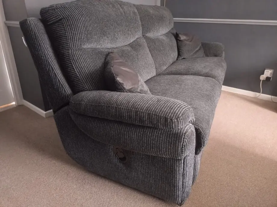 La-z-boy 3 seater recliner and armchair