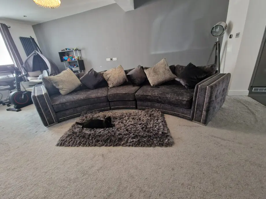 Sofology Midas Curved 4-Seater Sofa – Charcoal Grey, Excellent Condition
