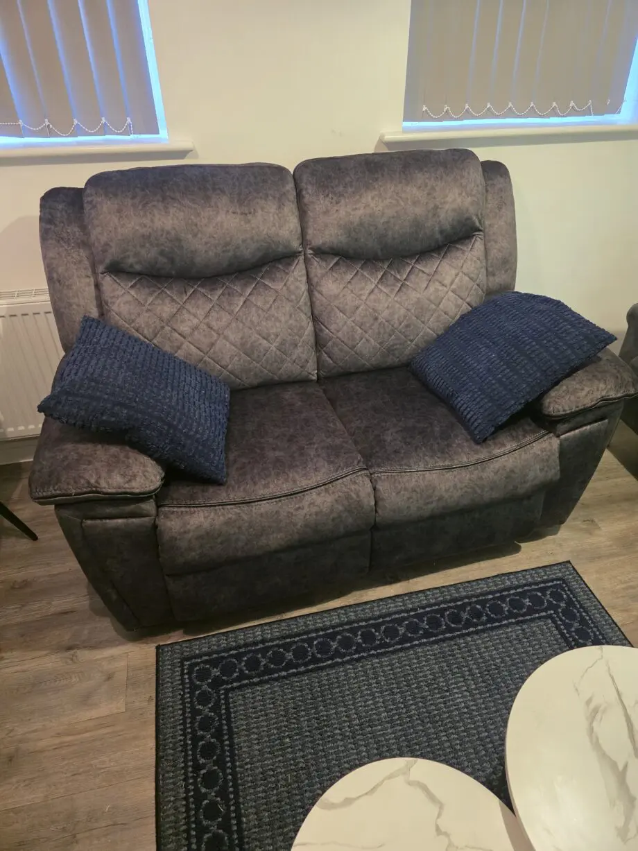 Stylish & Comfortable Dark Grey 2-Seater Recliner Sofa - Great Condition