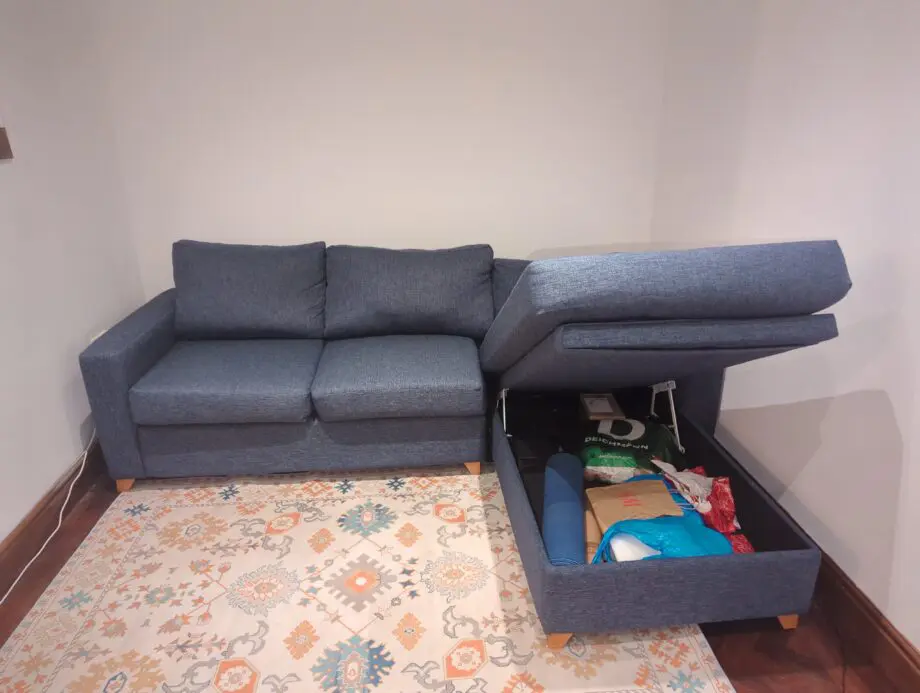 Willow & Hall Ashwell prussian blue chaise sofa