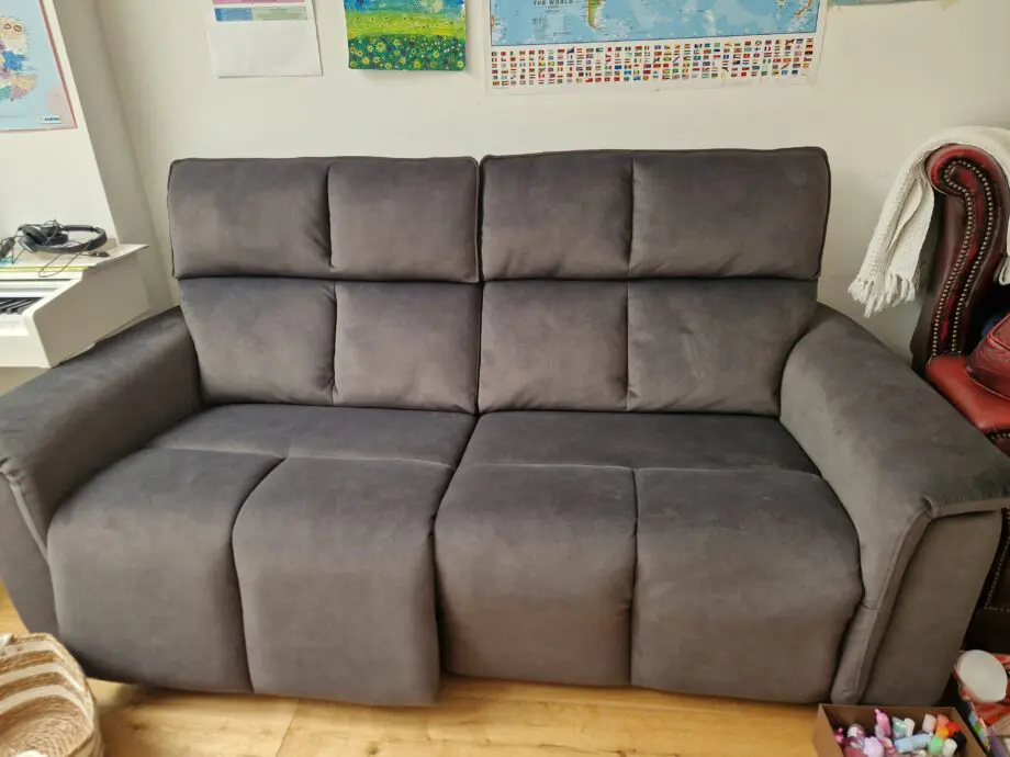 DFS nestta 3 Seater Power Recliner