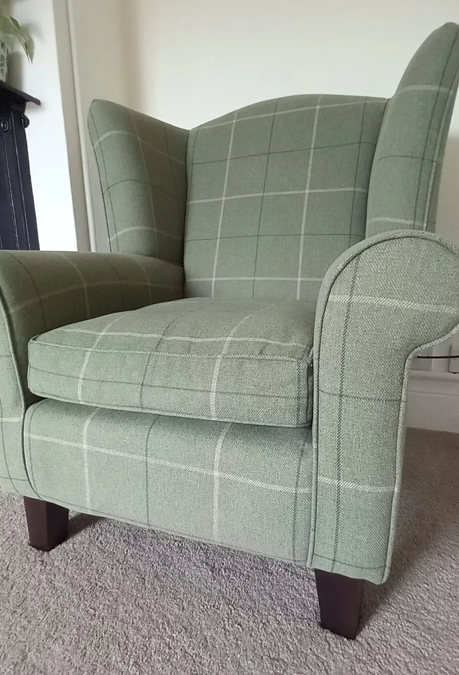 Sloane & Sons Wingback Green Tweed Chair