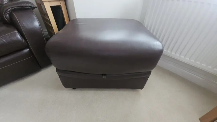 Brown leather 3 piece suite (Electric Recliner 3 Seater, 2 Seater & Footstool)