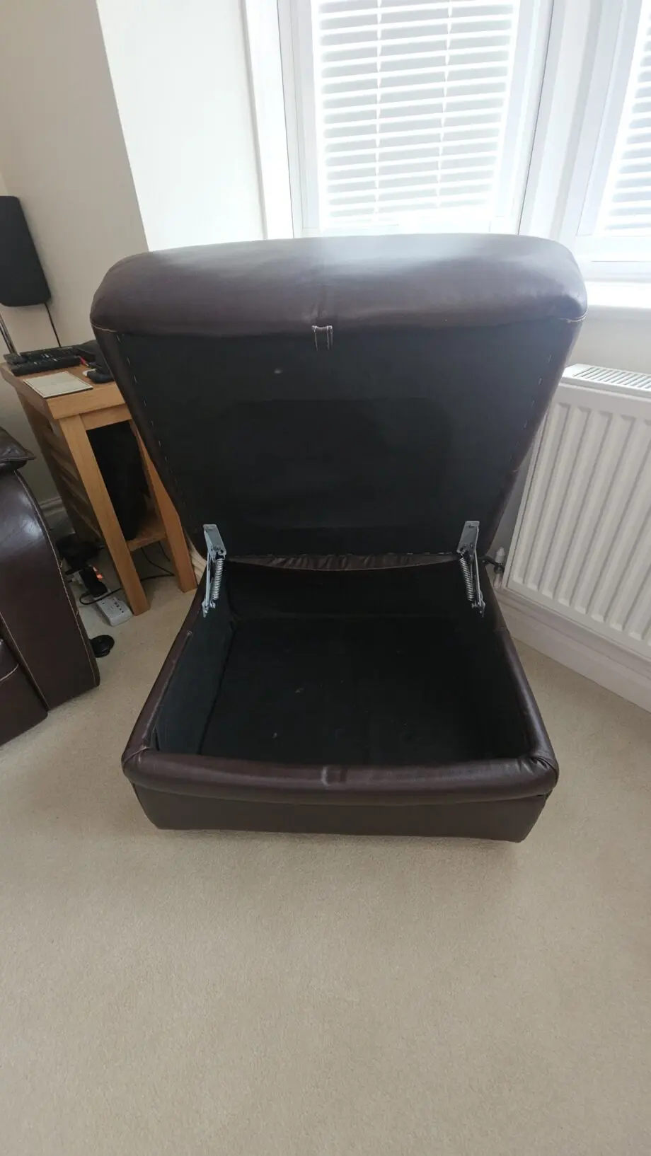 Brown leather 3 piece suite (Electric Recliner 3 Seater, 2 Seater & Footstool)