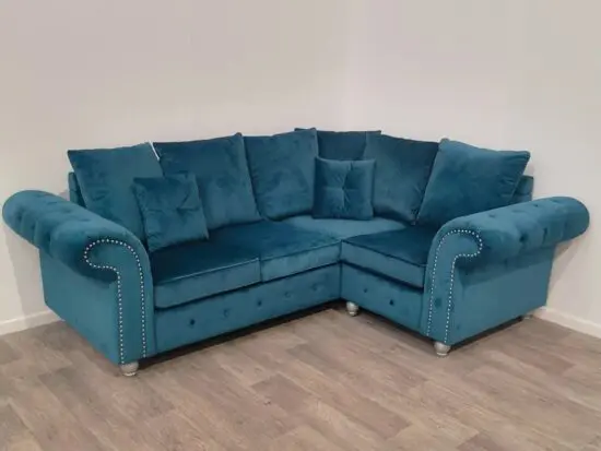 Chesterfield Modern 4-Seater Corner Sofa