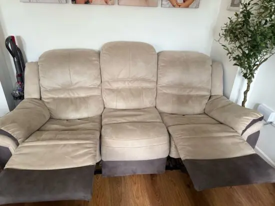 Beige/brown sofa set
