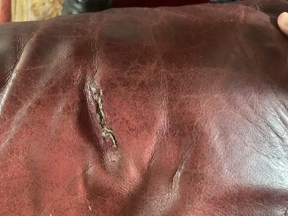 Chesterfields direct genuine leather “Sherwood” sofa. Three seater.