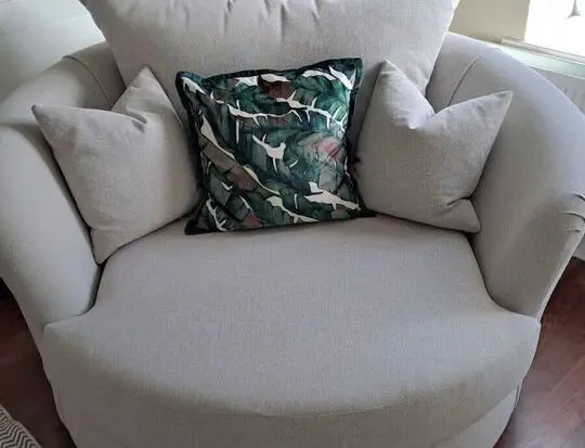 CUDDLE CHAIR 1X LOVELY CHAIR