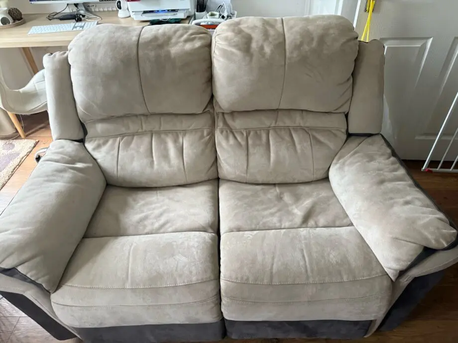 Beige/brown sofa set