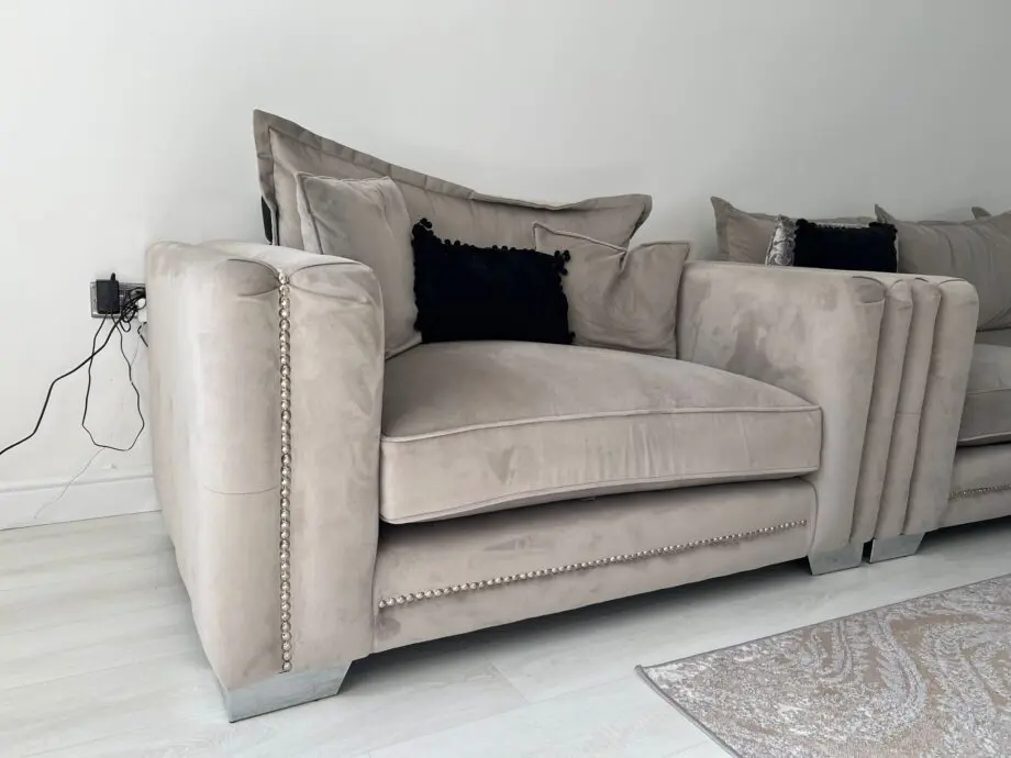 LLB Regency corner sofa and cuddle chair