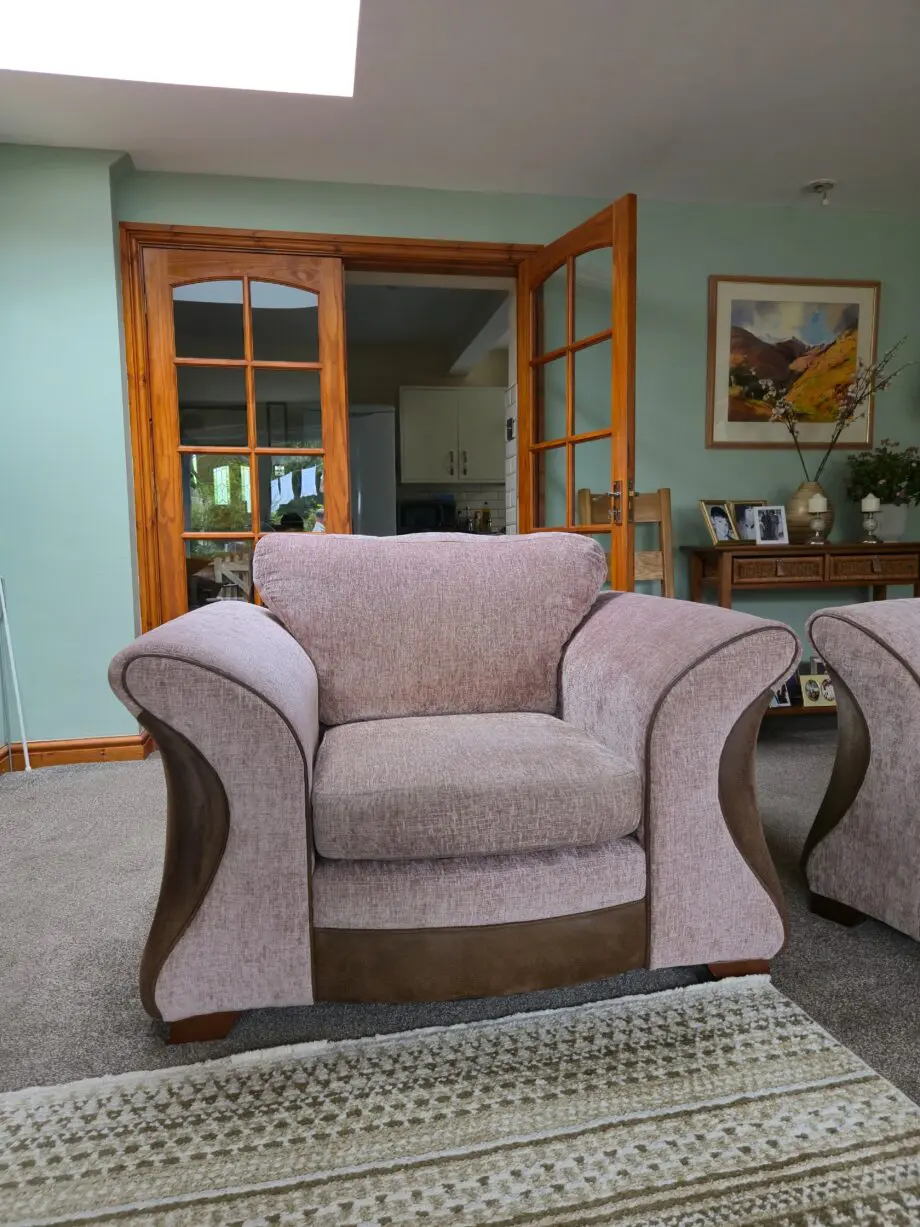 DFS Camden Formal Four-Piece Suite
