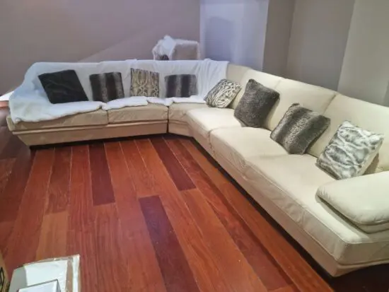 Luxury Italian leather corner suite (RRP $3,995)
