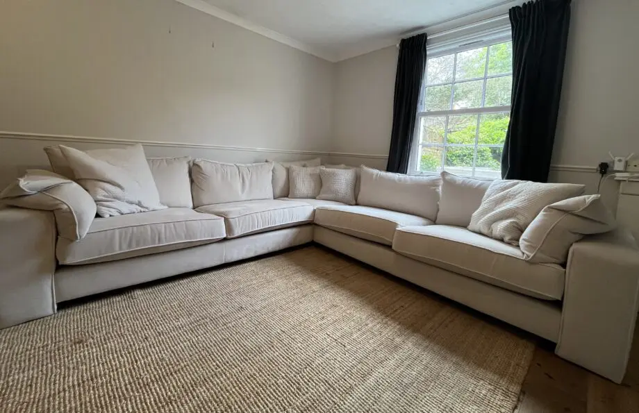 White 7 seater joules Gilmorton corner sofa