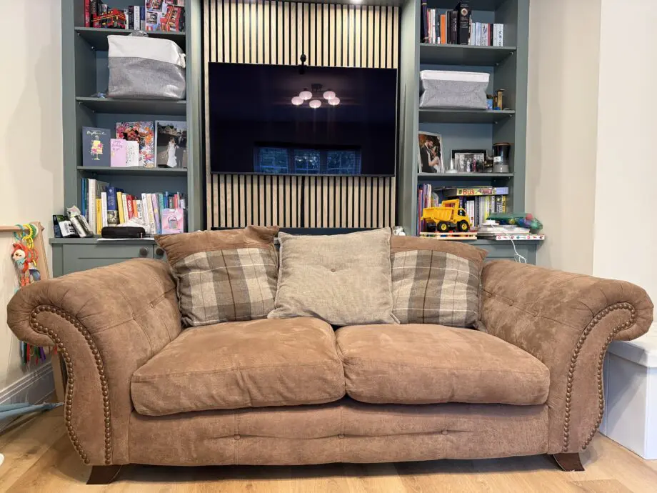 DFS - BEDFORD PB ENCORE 2SEAT SOFA -BROWN COMBINATION
