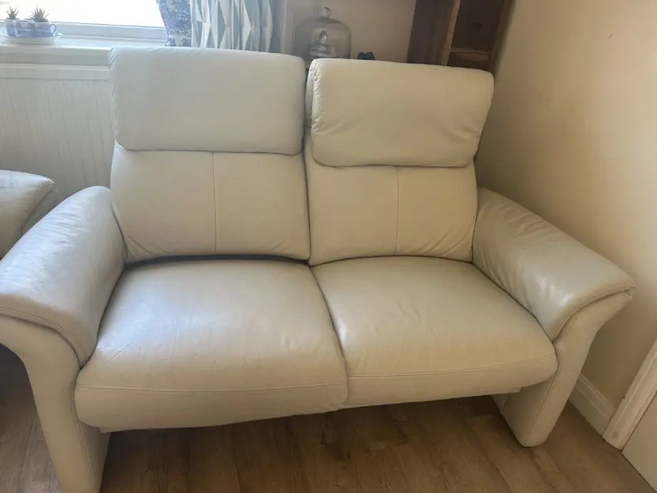 Cream Back Recliner Sofa