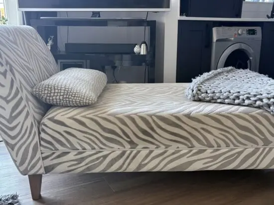 Chaise chair