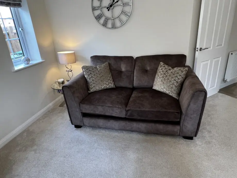 Sofa Set in Mint Condition. Almost new.