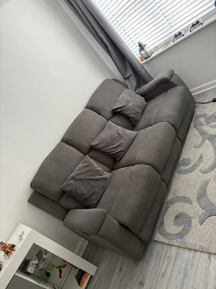 3 + 2 seater reclining sofas with cupholders