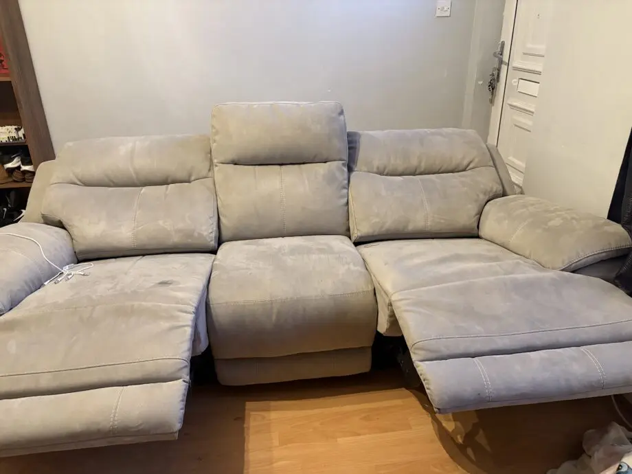 3 Seater electric recliner sofa with USB ports