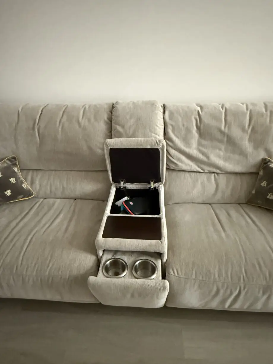 Dfs recliner