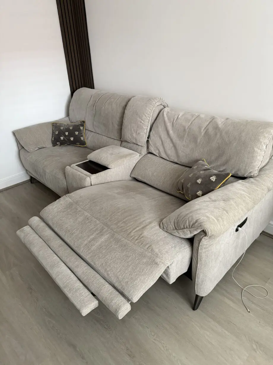 Dfs recliner