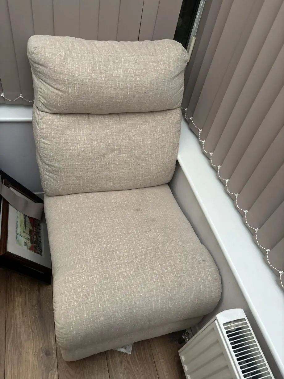 Lazy boy cream 7 seater sofa