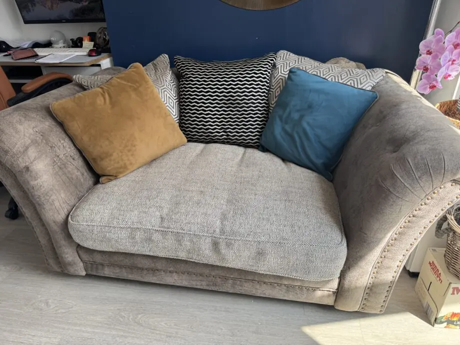 Sofology Cushion back Loveseat
