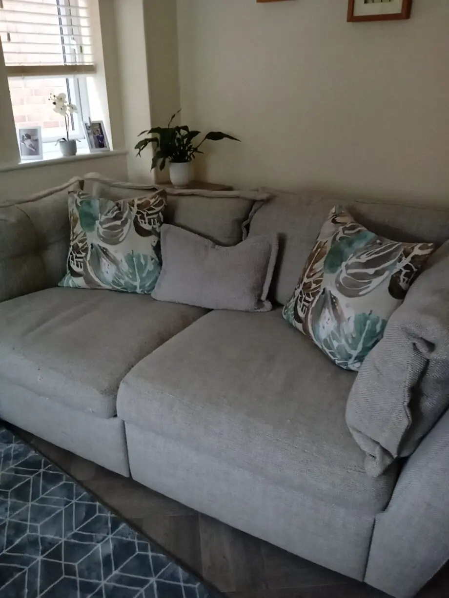 Edmunsons four seater suite