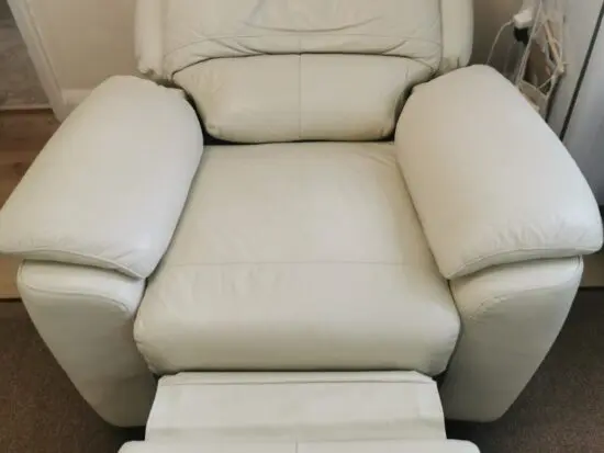 Leather electric reclinable armchair
