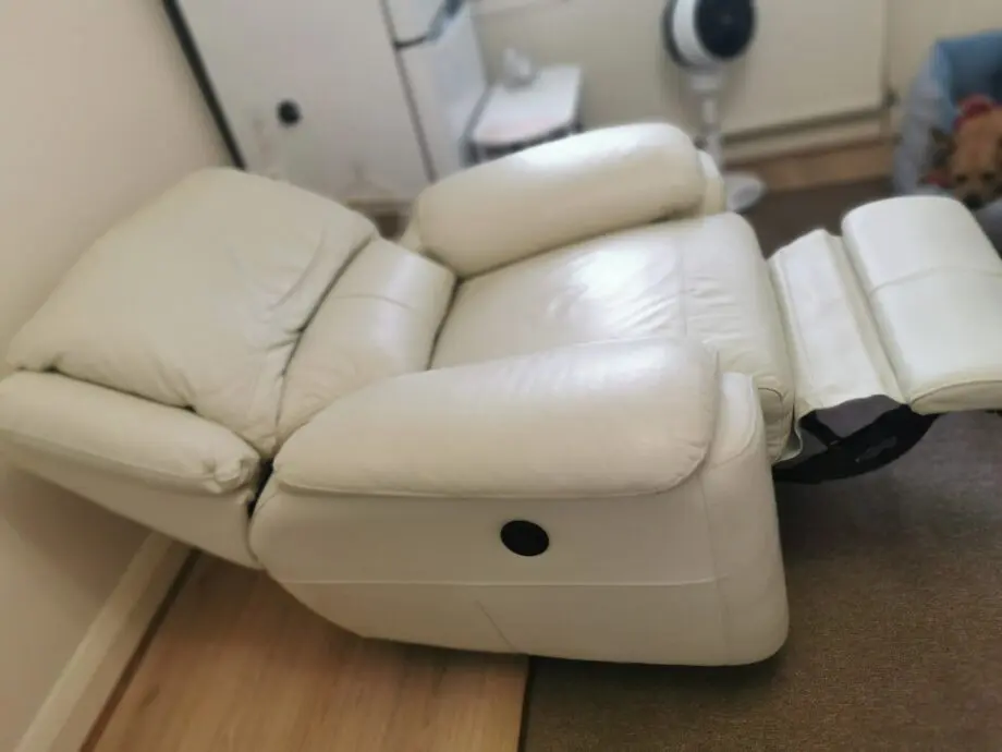 Leather electric reclinable armchair