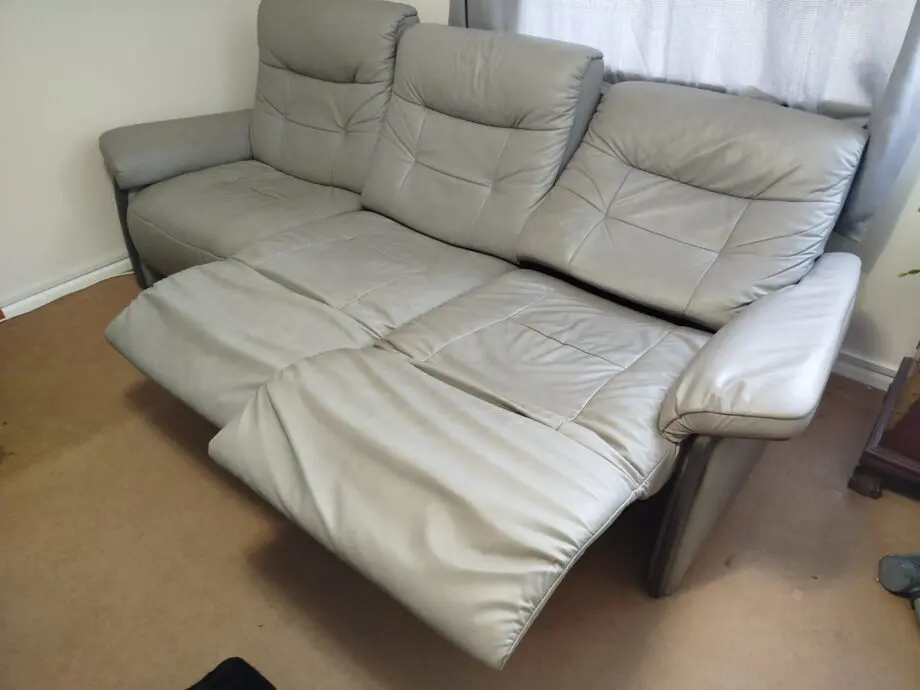 Stressless Merry Wood 3 seater electric reclining sofa