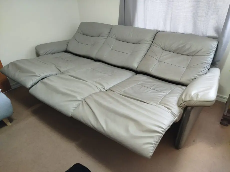 Stressless Merry Wood 3 seater electric reclining sofa