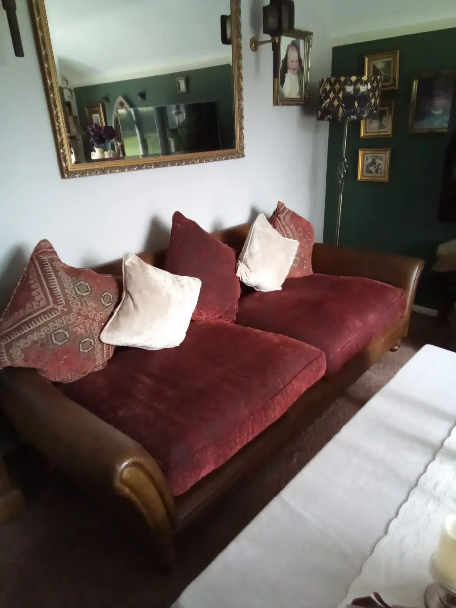 Beautiful 'large' sofa and chair