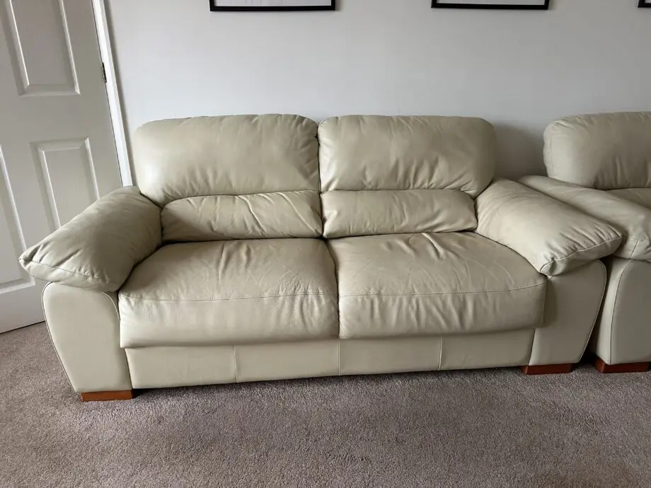 Harvey’s 100% leather cream sofa set 3+2