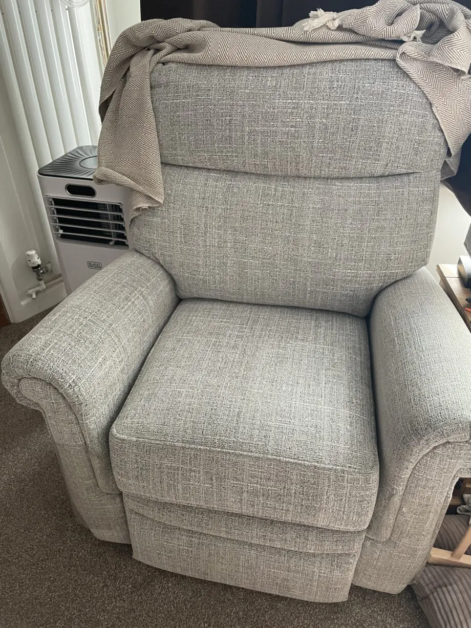 G Plan Avon Electric recliner 3 seater sofa and recliner chair
