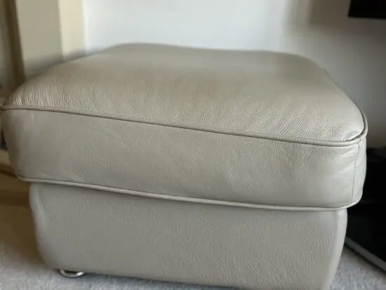 3 piece top quality cream leather suite.